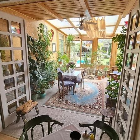 Bianco Apartment Шопрон Екстериор снимка