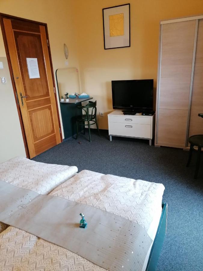 Bianco Apartment Шопрон Екстериор снимка