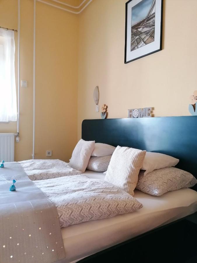 Bianco Apartment Шопрон Екстериор снимка